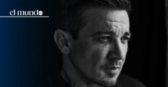 Jeremy Renner Hawkeye