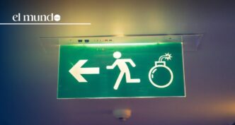 Evacuation at zoo Miami Due to bomb threat