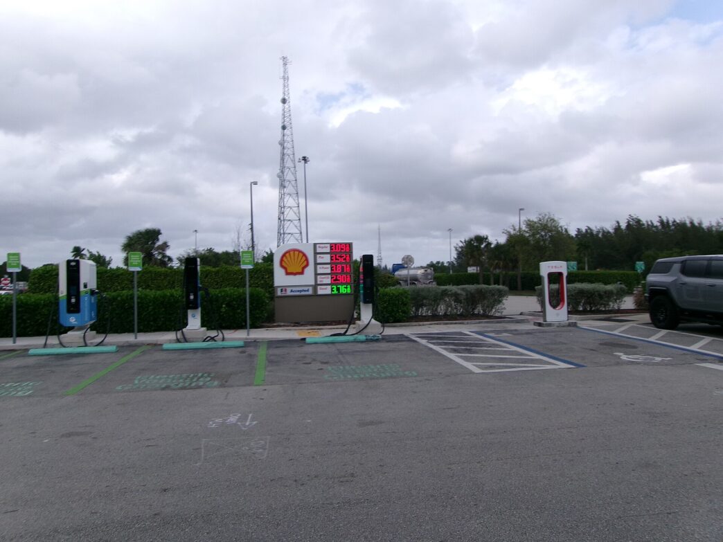 Gas prices at a Florida service plaza
